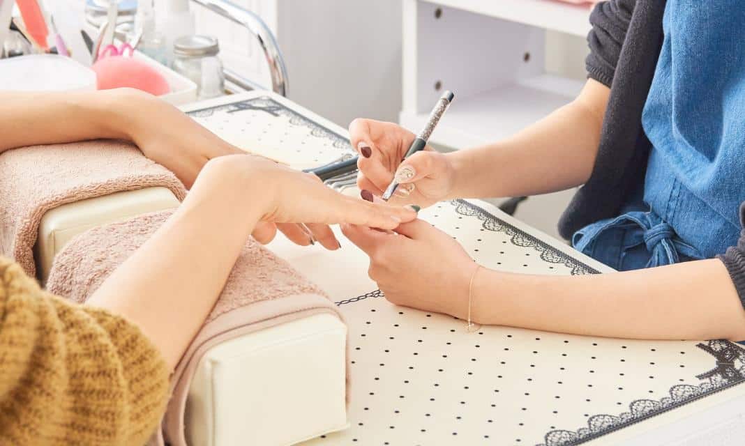 Manicure Węgrów